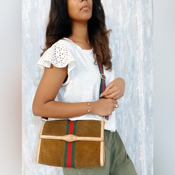 Gucci Handbags - Authentic Gucci Vintage Sherry Suede Bag